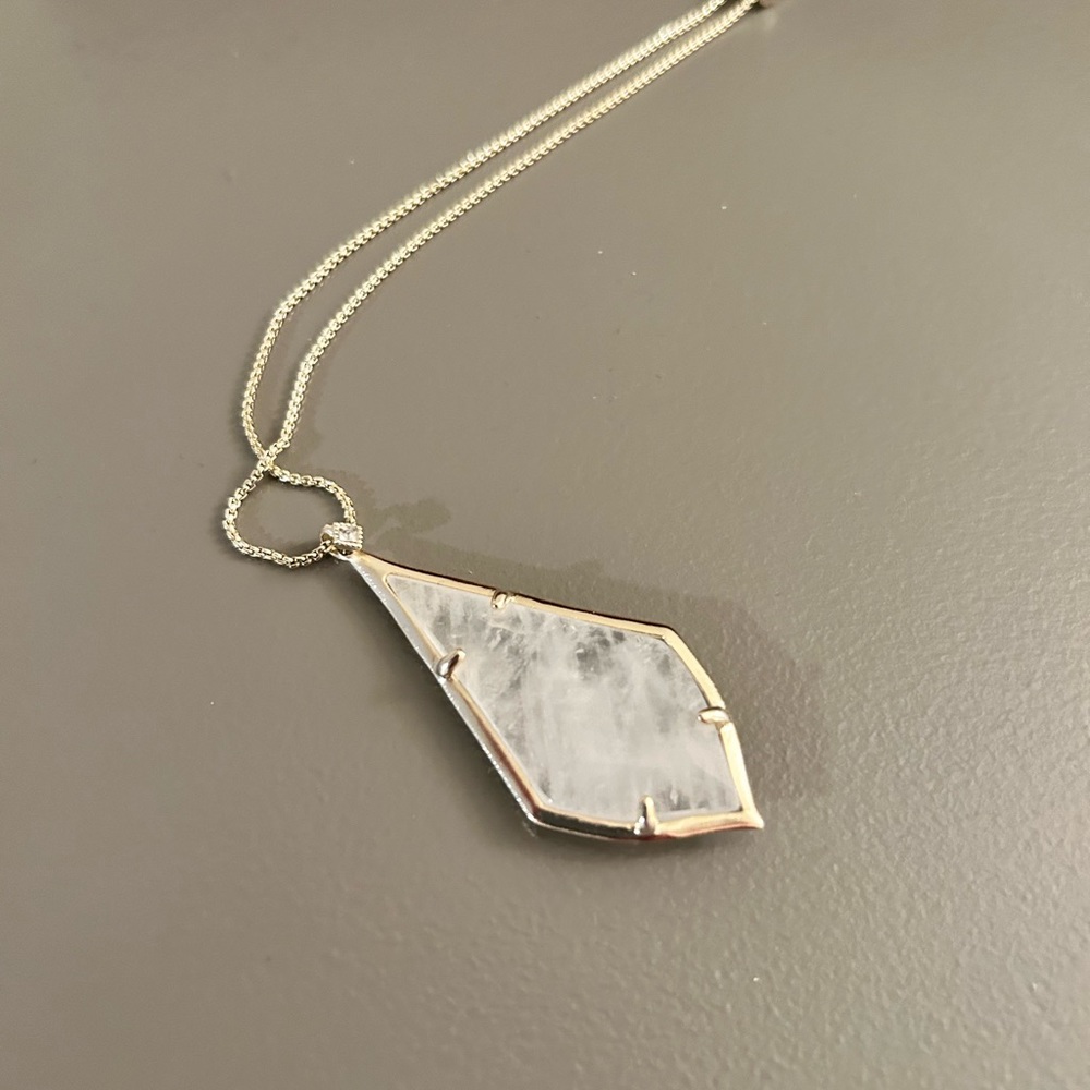Kendra Scott Damon Long Pendant Necklace in Gold with Clear Quartz NWT